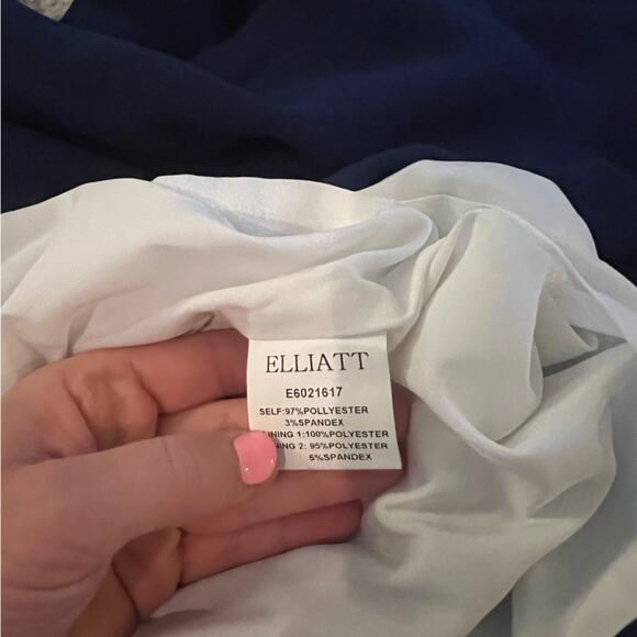 NWT Elliatt Navy Blue Midi Asymmetrical Hem Dress Medium - Picture 8 of 11